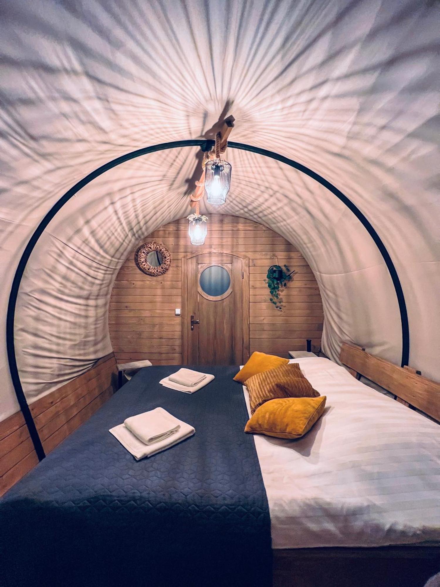 Glamping Spiritul Zimbrului Luxury tent Vama Buzaului