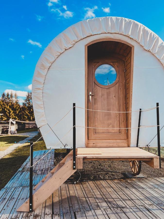 Tente de luxe Glamping Spiritul Zimbrului 3*