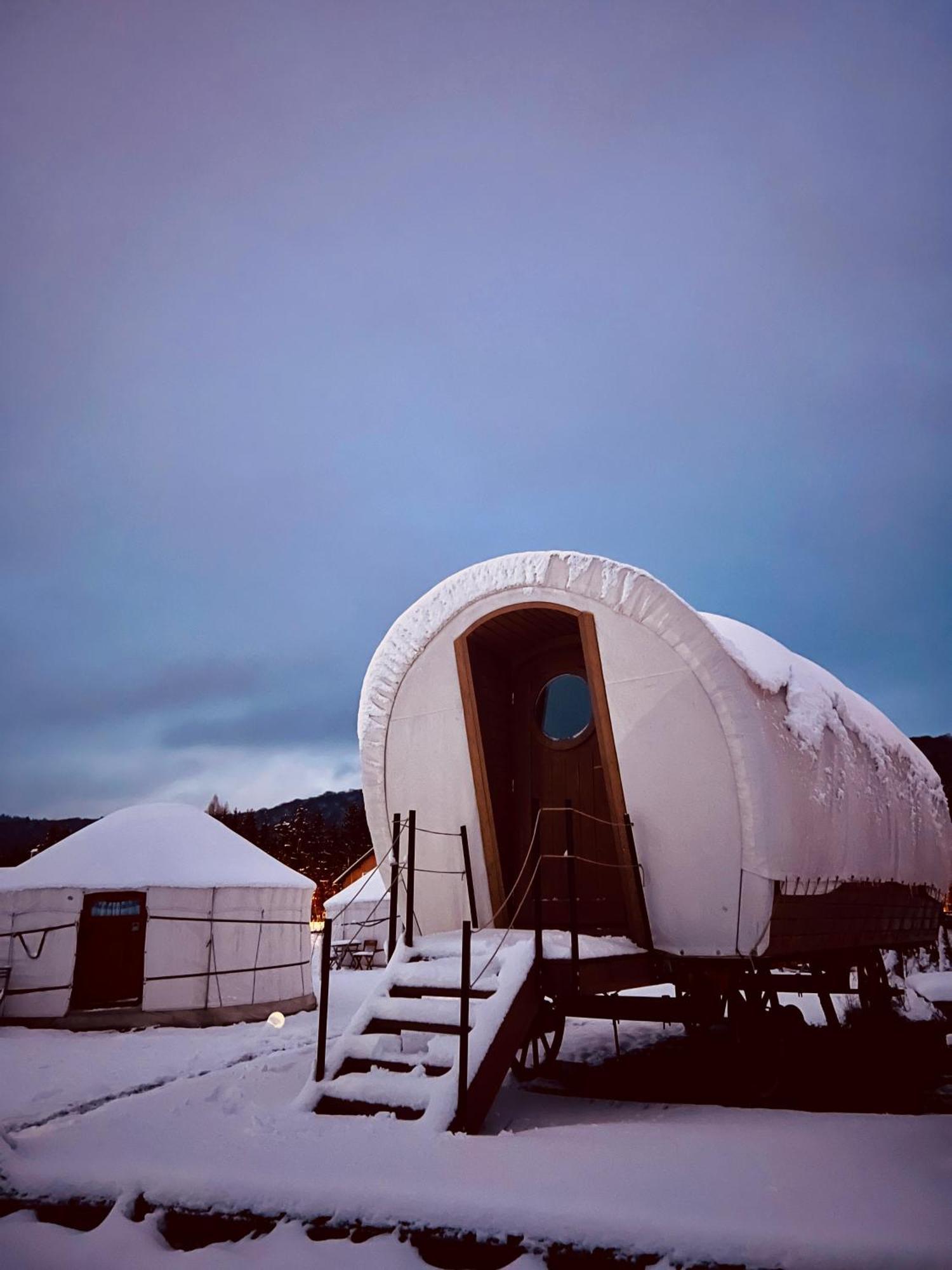 Glamping Spiritul Zimbrului Luxury tent 3*