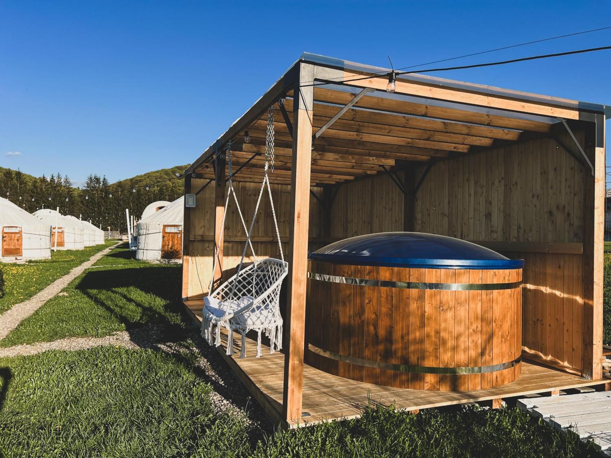 Luxury tent Glamping Spiritul Zimbrului 3*