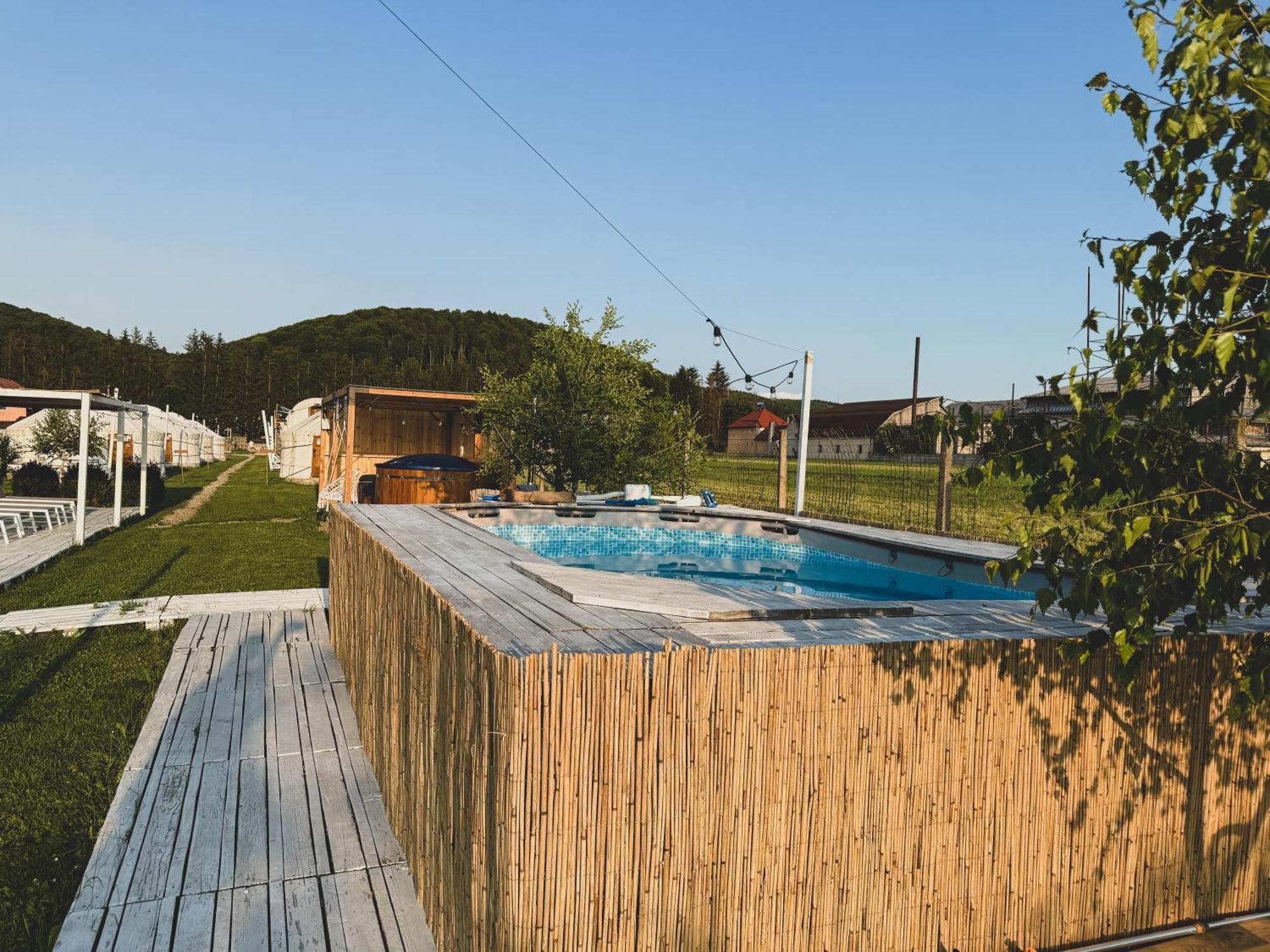 Luxury tent Glamping Spiritul Zimbrului
