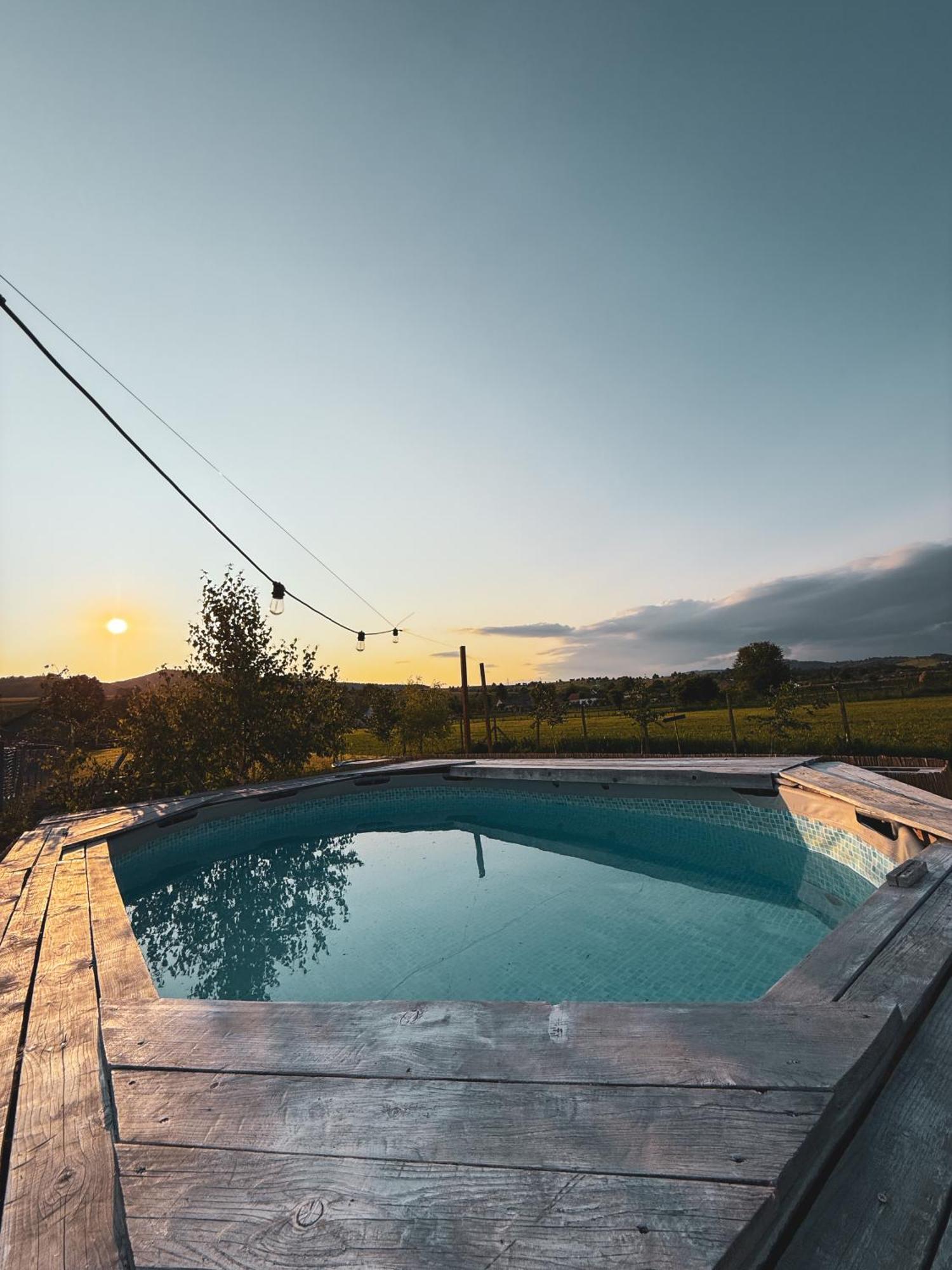 Glamping Spiritul Zimbrului Luxury tent